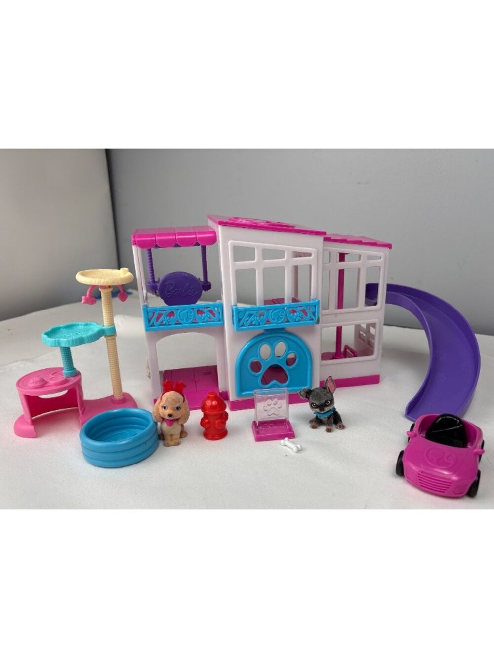 Barbie Pet Dreamhouse 2-Sided Playset Pets & Accessories